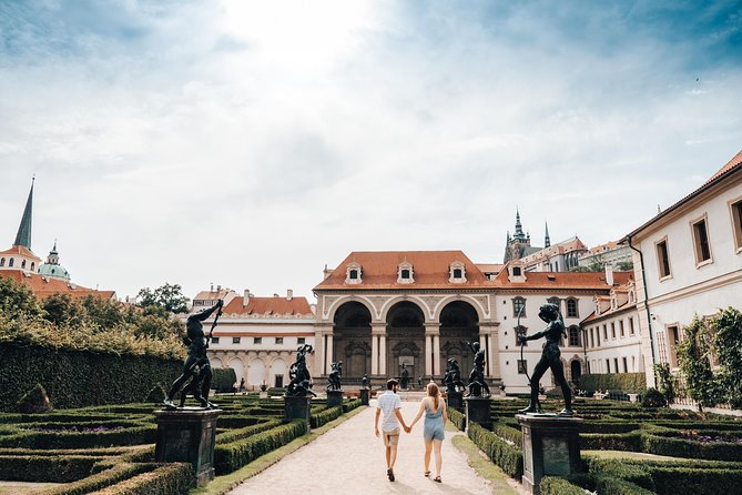Private Vacation Photography Session with Local Photographer in Prague - Prague Castle for grand views and formal portraits