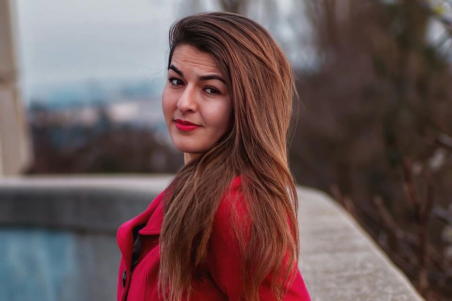 Professional photoshoot in Prague - 1 hour, 30 or 15 min - Charles Bridge: the classic Prague choice