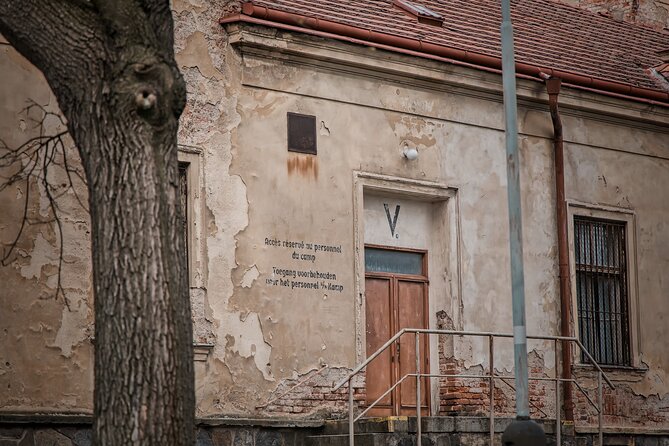 Psychiatric Hospital & Abandoned Cemetery - Practical advice for the afternoon walk