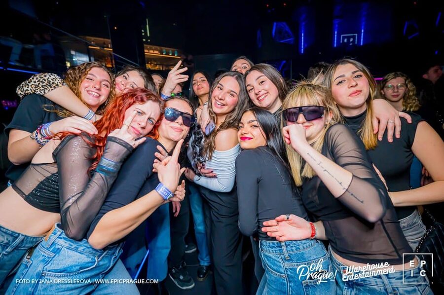 Pub Crawl with Shots and Night Club I Prague - The social games and group atmosphere