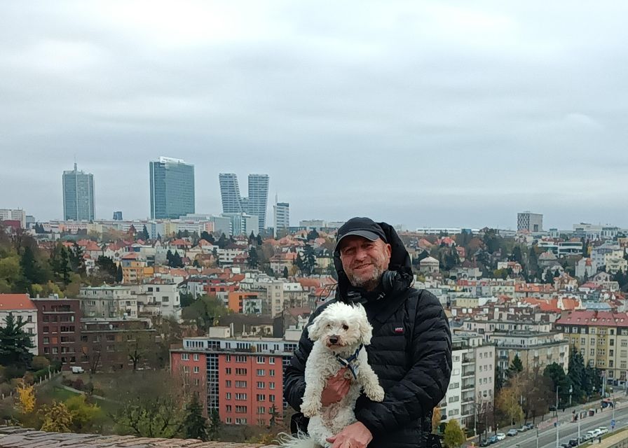 Real life in Prague - Easy Walk from Vysehrad to Vyton - Meeting Jiri and Bison at Vyšehrad Metro