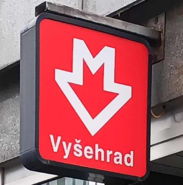 Real life in Prague - Easy Walk from Vysehrad to Vyton - Walking through Vyšehrad Fortress and Park
