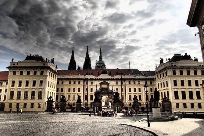 Saint Vitus Cathedral and Hidden Gems of Prague Castle - St. Vitus Cathedral without a rushed visit