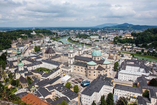 Salzburg Private Day Tour from Prague with transfers and guide - What does $995.62 per person buy you?