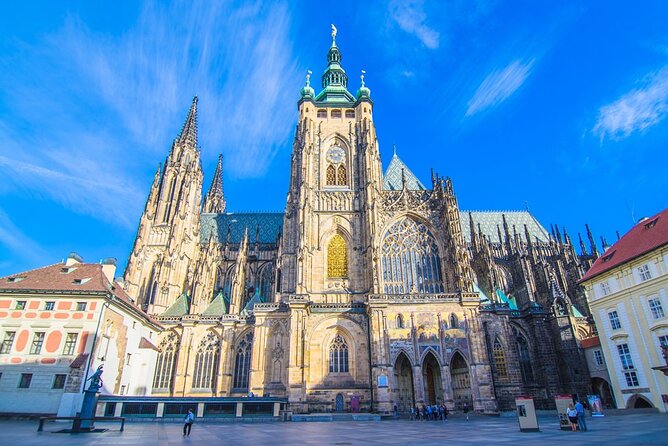 Self-Guided Audio Tour - Prague Castle District - What the 39-minute format does well