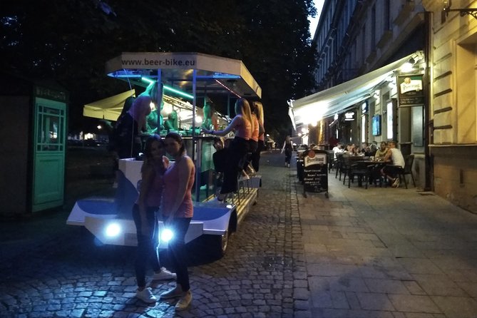 Sightseeing Tour in the Czech Republic: Beer Bike in Pilsen - Stories about everyday life in the Czech lands
