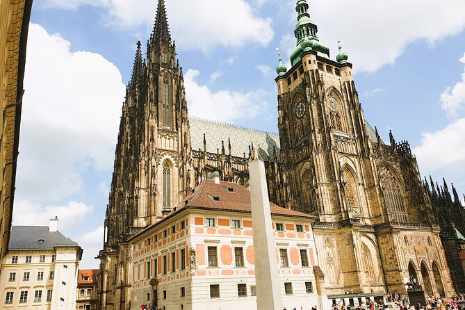 Skip the Line: Prague Castle Ticket and Introductory Overview - How long to spend inside the complex