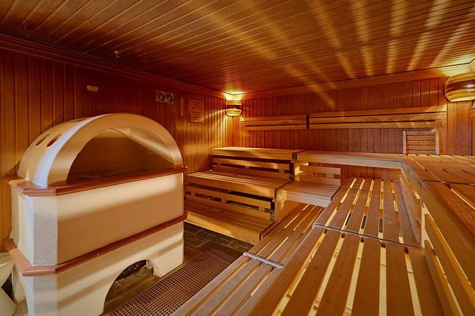 Small-Group Saxon Switzerland NP Easy Tour & Unlimited Thermal Baths - Who will enjoy this day most?