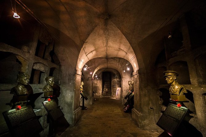 Small-Group World War 2 & Operation Anthropoid Tour in Prague - From the Treaty of Versailles to Nazi control