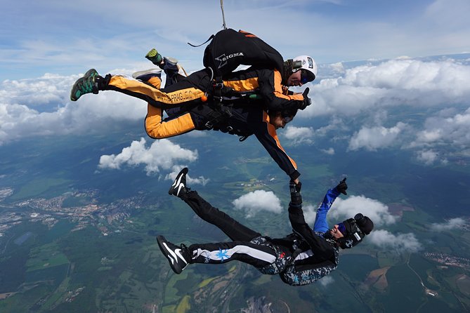 Tandem Skydiving Adventure in Prague - A 10-minute briefing before the plane climbs