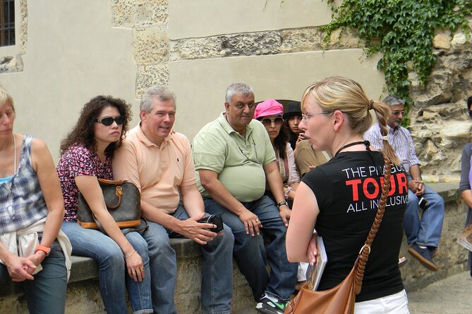 The Prague Tour All Inclusive with Pick up, Boat Trip and Lunch - Lunch in a 13th-century restaurant