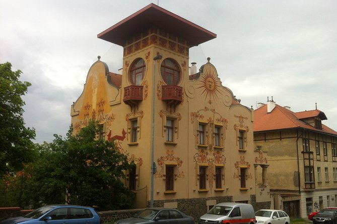 The Ultimate Prague History Tour - Why this private Prague tour feels different