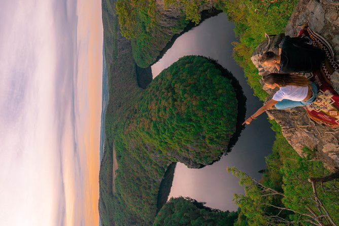 Trip to Viewpoint Maj Czech Horseshoe Bend - The 10 to 15-minute walk to Vyhlidka Maj