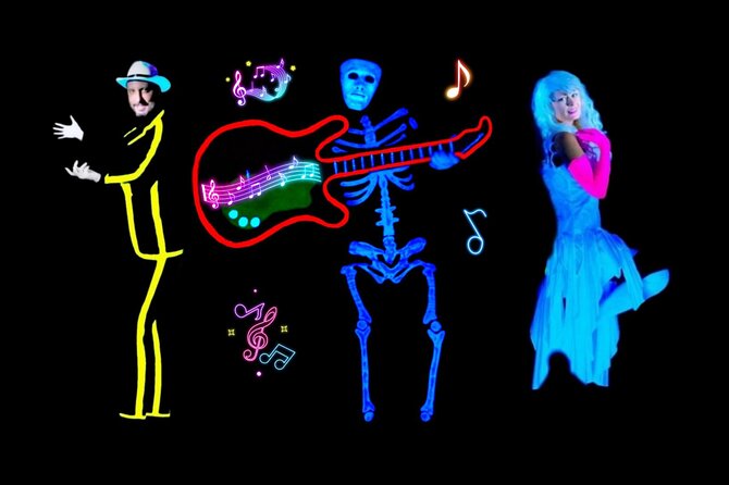 Underground Black Light Theatre Interactive Show in Prague - Why the small venue matters