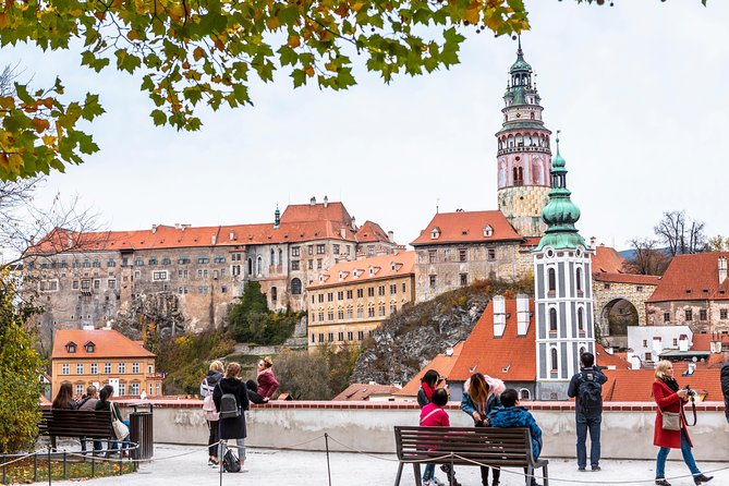 UNESCO Cesky Krumlov from Prague with Guided Tour and Transfer - A practical start in central Prague