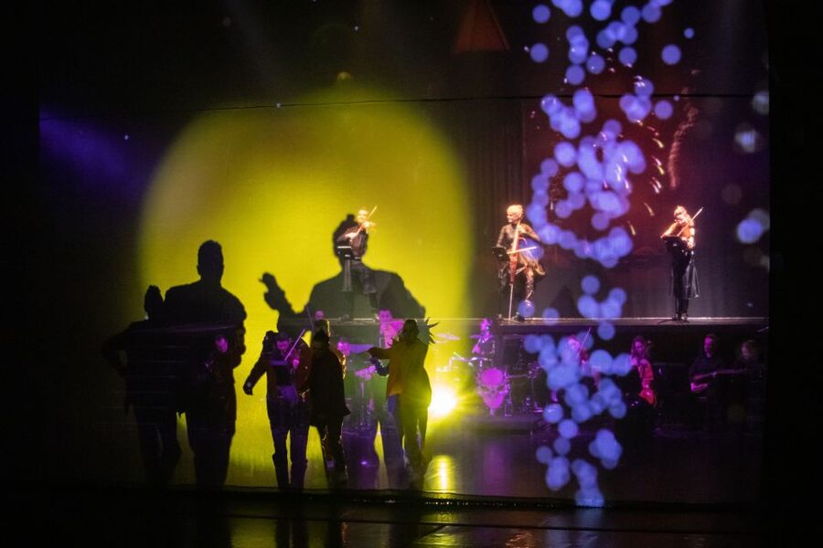 Vivaldianno The Show in Theatre Hybernia - How the English audio works in the theatre