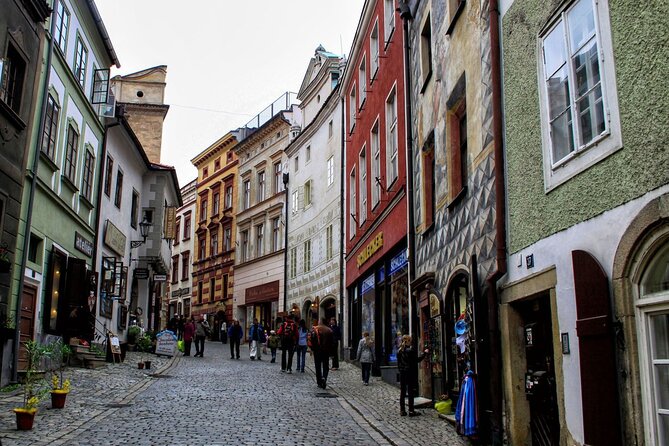 Walking private guided tour in Cesky Krumlov with local certified guide - Pickup makes a short tour easier