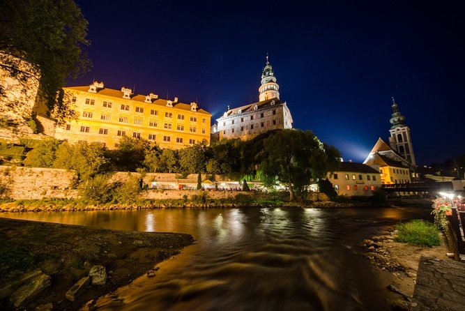 Walking private guided tour in Cesky Krumlov with local certified guide - Who will get the most from this walk