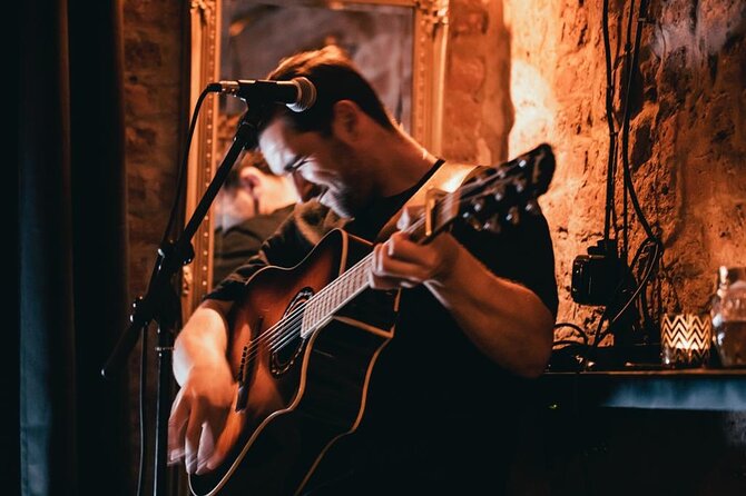 Wednesday Night Live Music and Cocktails Ticket in Kontakt Bar - Key points to know before booking