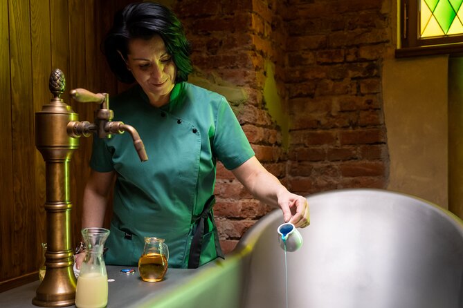 Wine SPA and Salt Cave for 1-12 people - A different kind of Prague wellness stop