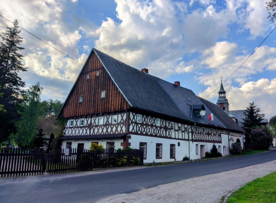 Wroclaw to Prague: 2-in-1 (Private Transfer + Country Tour) - The route, timing, and physical effort